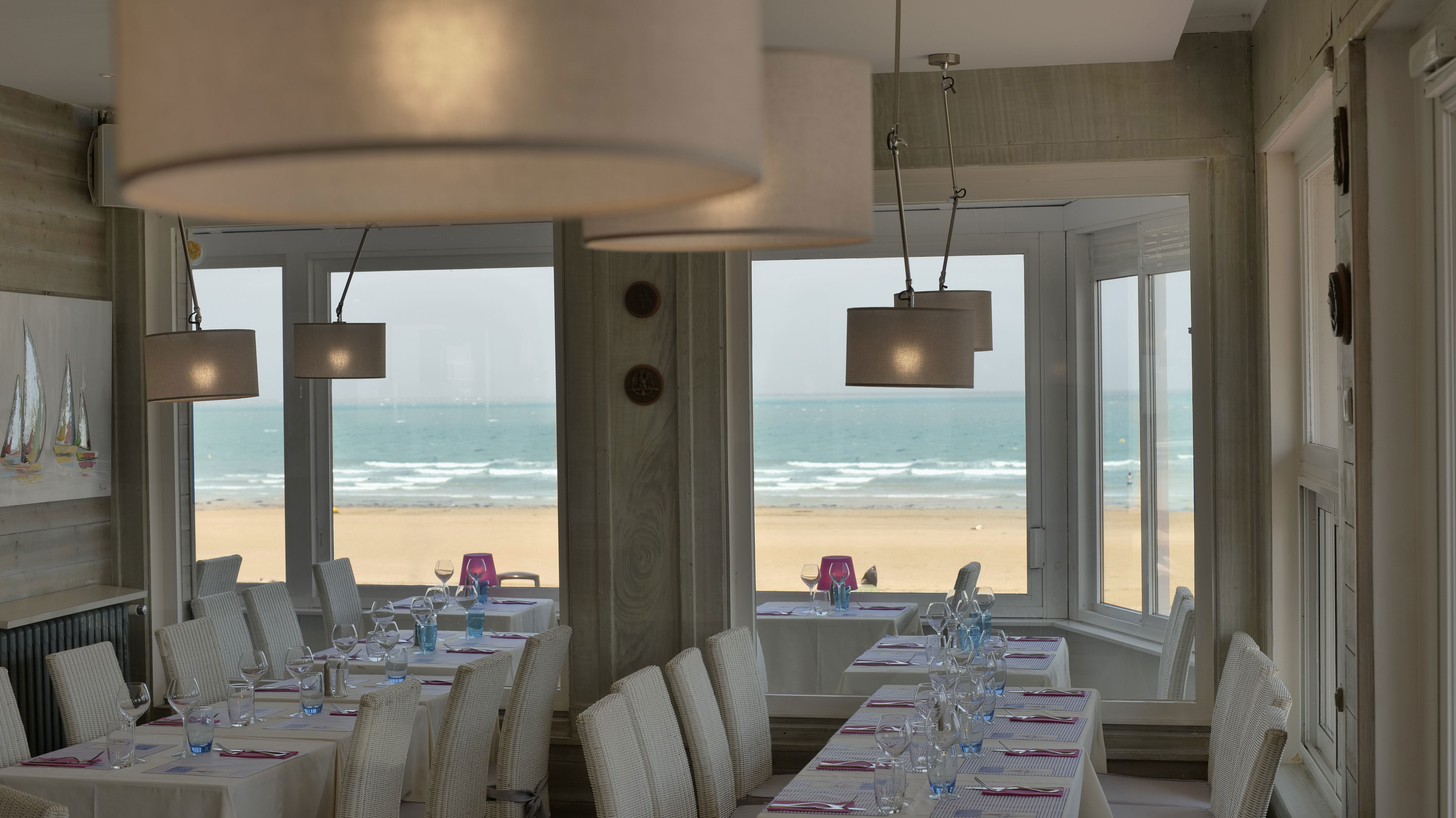 Vue intérieure du restaurant - Hôtel Restaurant à Langrune sur Mer